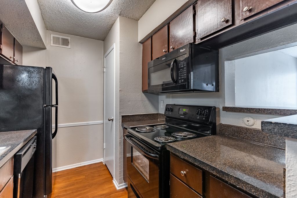 3830 Booth Calloway Rd, Richland Hills, TX 76118