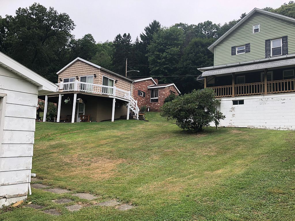 1121 Dixon Rd, Clymer, PA 15728 3 Bed, 2 Bath SingleFamily Home 35