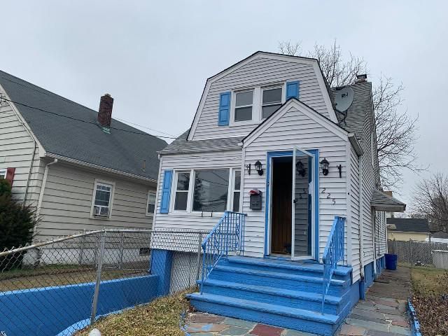 225-227 22nd Ave, Paterson, NJ 07513