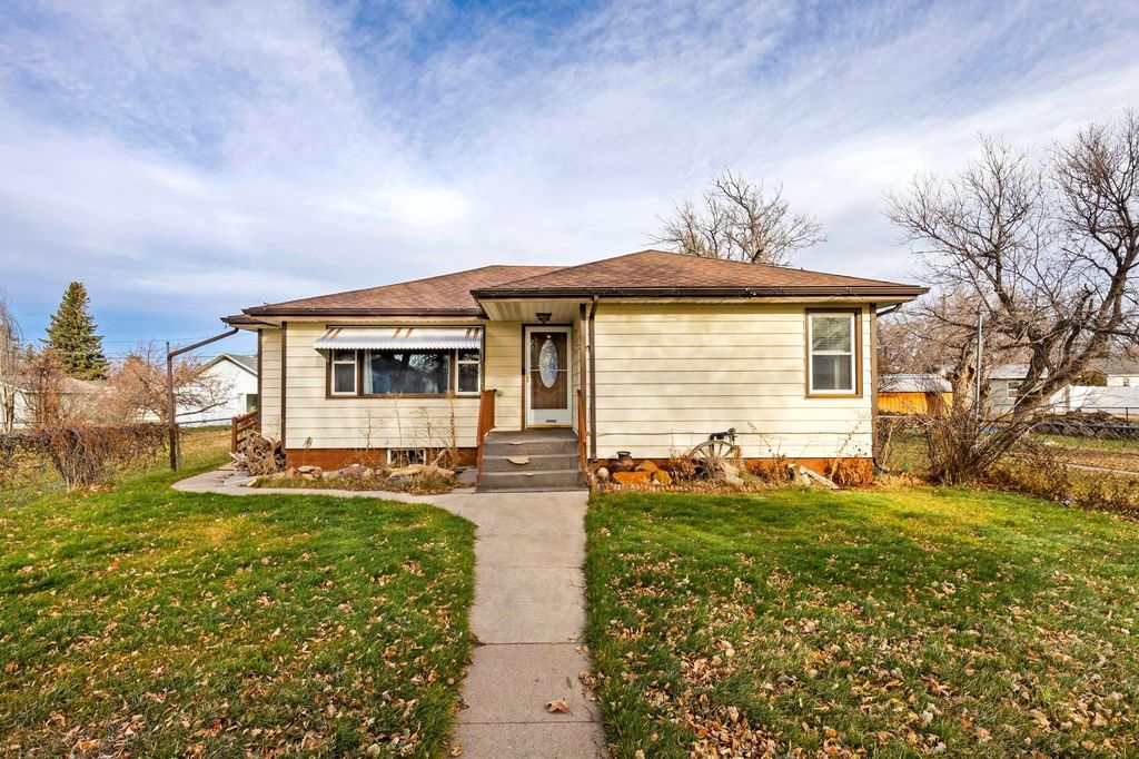 2317 4th Ave S, Great Falls, MT 59405
