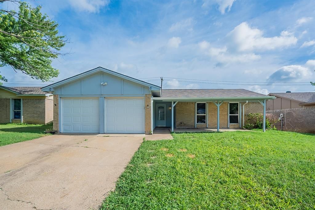 503 Plantation Dr, Arlington, TX 76014