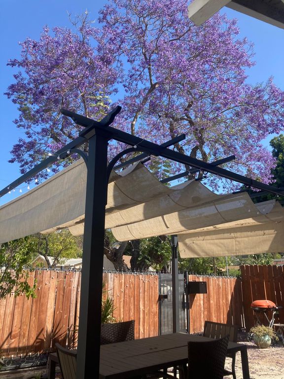 5517 Monterey Rd, Los Angeles, CA 90042
