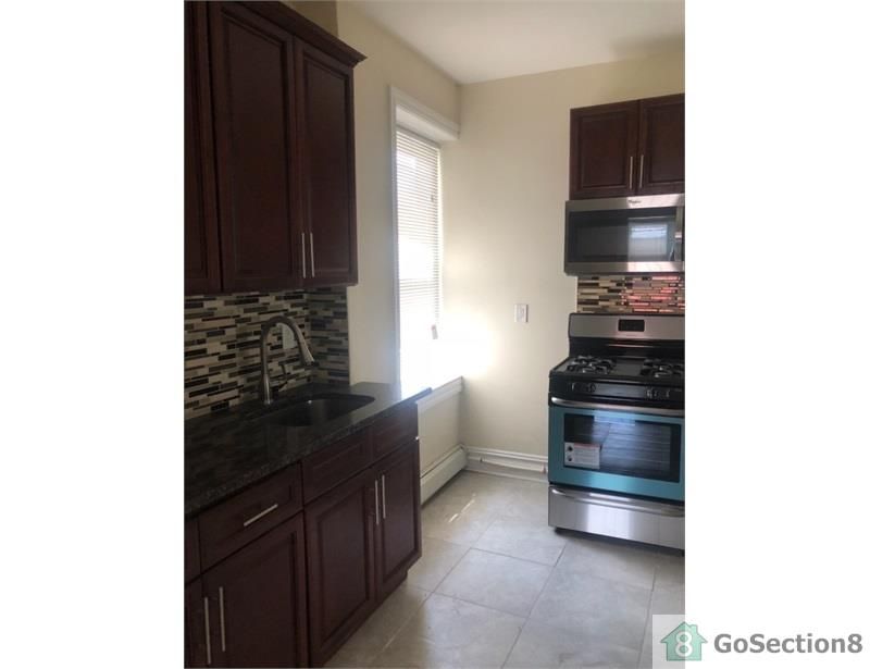 113 Martin Luther King Jr Dr, Jersey City, NJ 07305