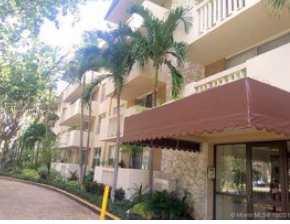 1800 Sans Souci Blvd #404, North Miami, FL 33181