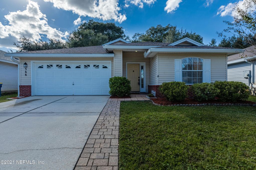 566 Chancellor Dr W, Jacksonville, FL 32225