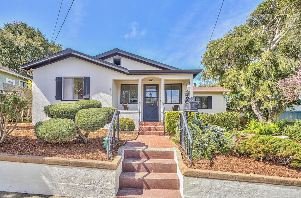 310 Cypress Ave, Pacific Grove, CA 93950