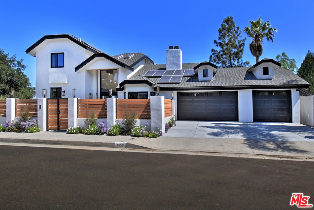 11559 Dona Teresa Dr, Studio City, CA 91604
