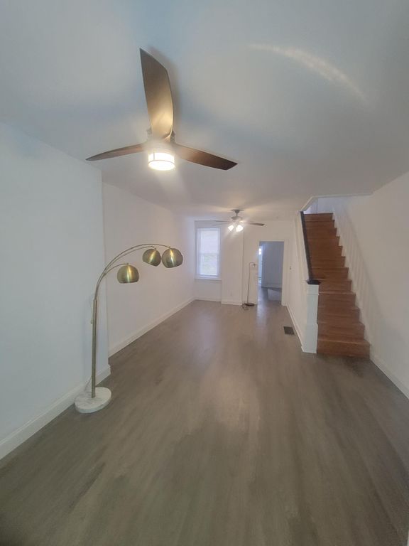 2505 E York St, Philadelphia, PA 19125