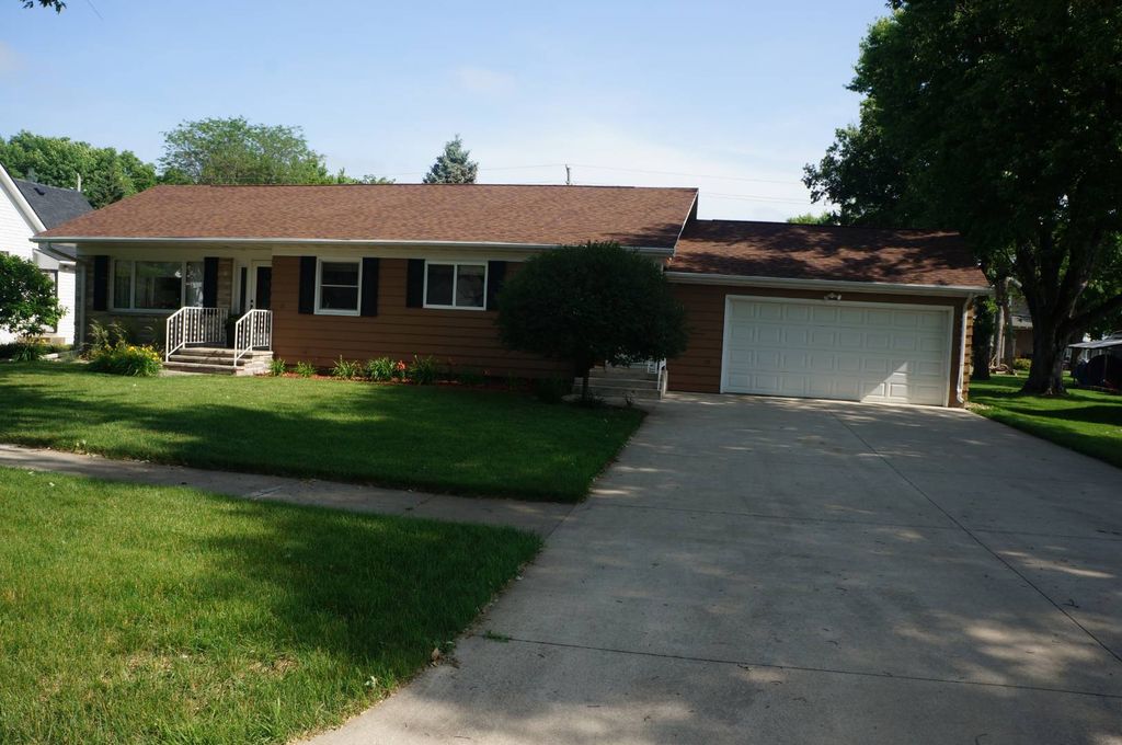 2029 13th St, Rock Valley, IA 51247 Trulia