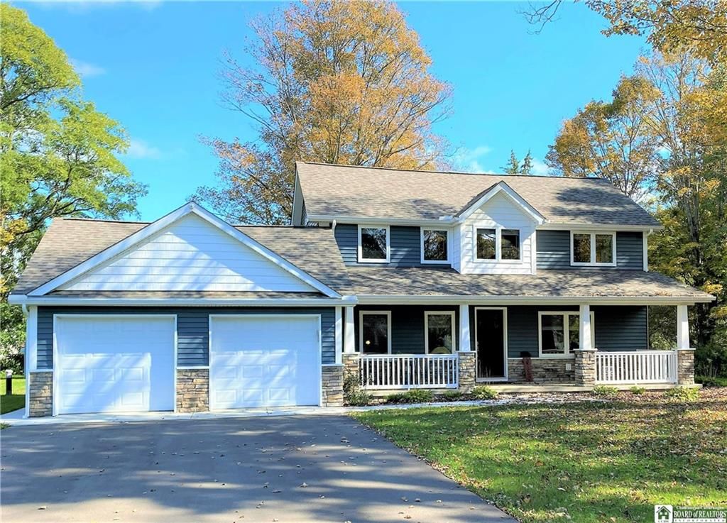 2904 Greenhurst Ave, Greenhurst, NY 14742