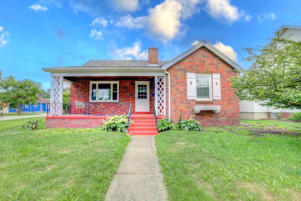 335 E Oak St, Watseka, IL 60970 Trulia