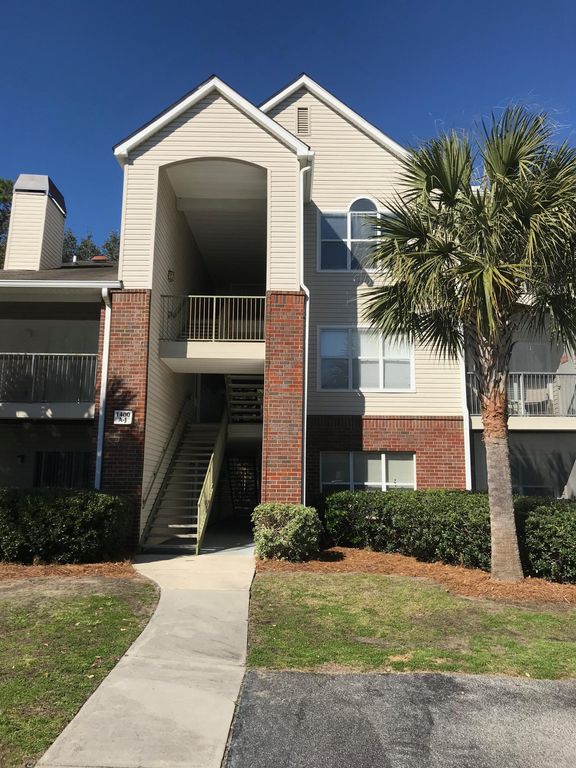 2011 N Highway 17 1400C, Mount Pleasant, SC 29466 See Est. Value