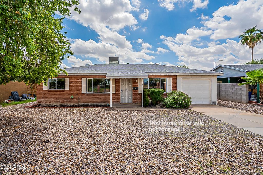 585 W Erie St, Chandler, AZ 85225