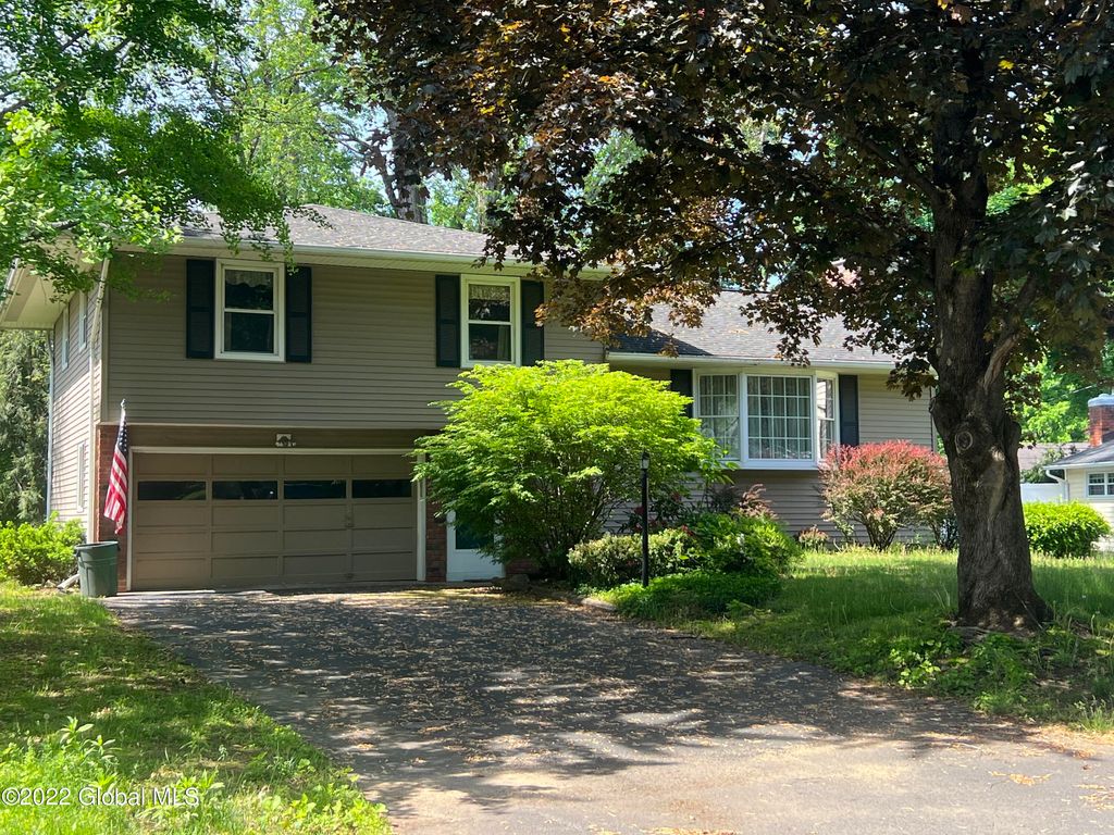 4 Haddington Lane, Delmar, NY 12054 Trulia