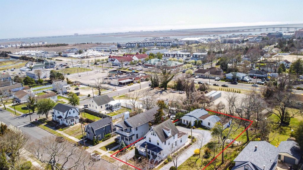 22 E  Groveland Ave, Somers Pt, NJ 08244