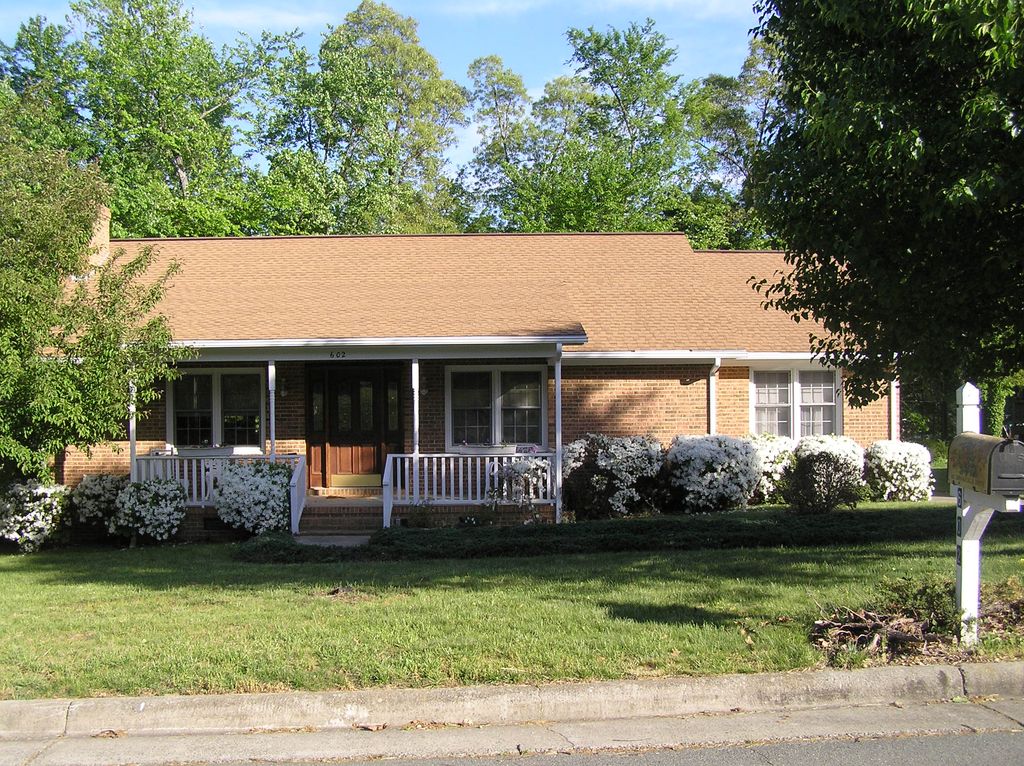 602 Brookfield Dr, Gibsonville, NC 3 Bed, 2 Bath SingleFamily Home