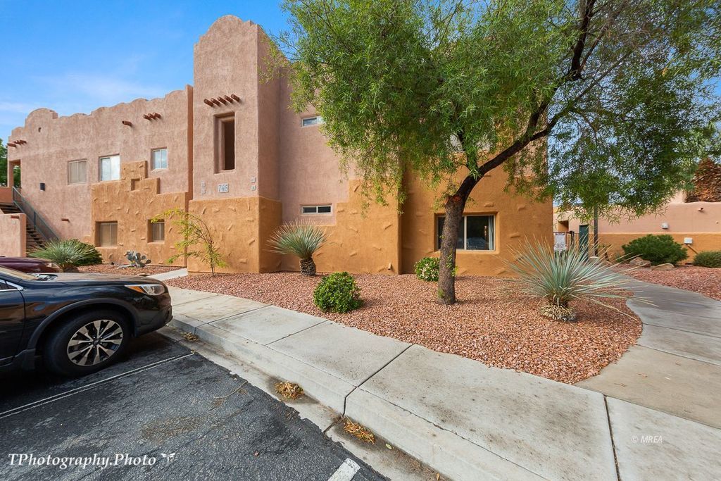 746 Hardy Way #A, Mesquite, NV 89027