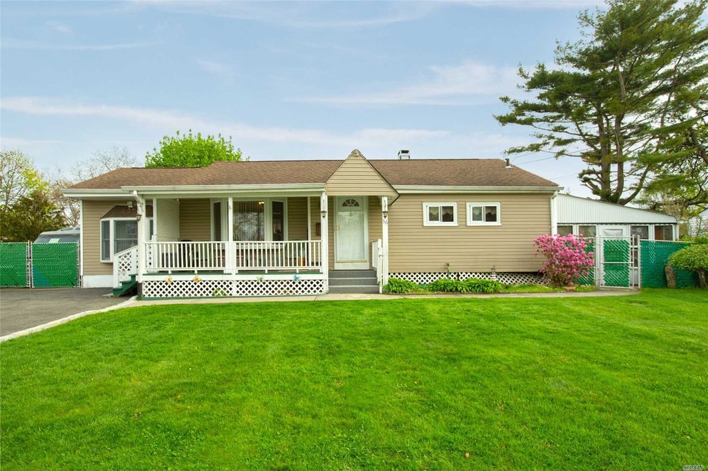 56 Van Buren St, Brentwood, NY 11717 Trulia