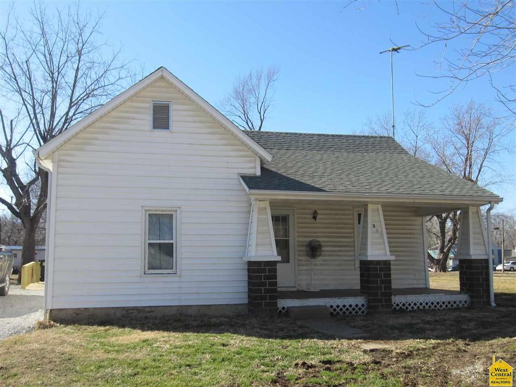 311 S 3rd St, Deepwater, MO 64740 Trulia
