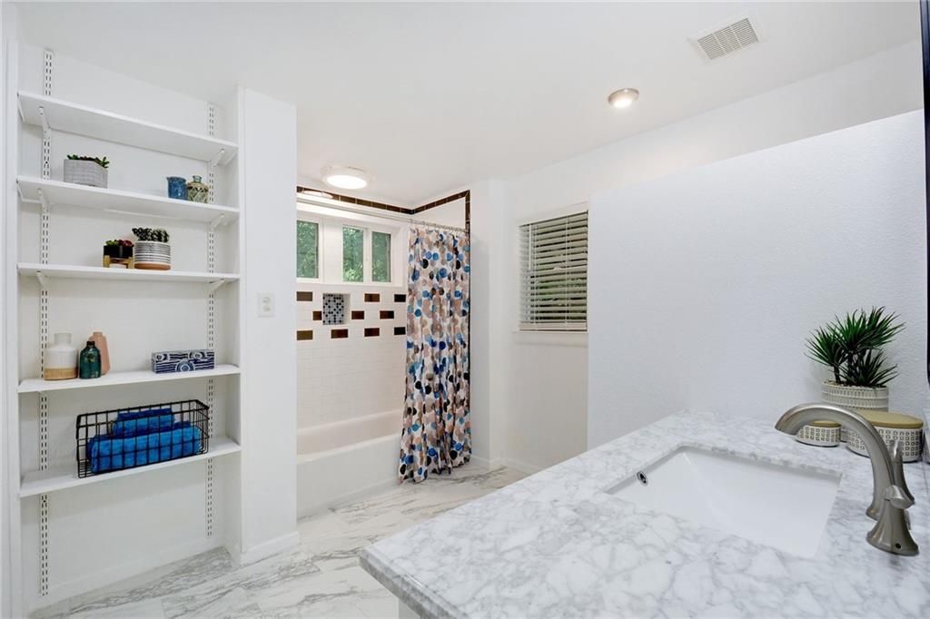 1303 Broadmoor Dr, Austin, TX 78723