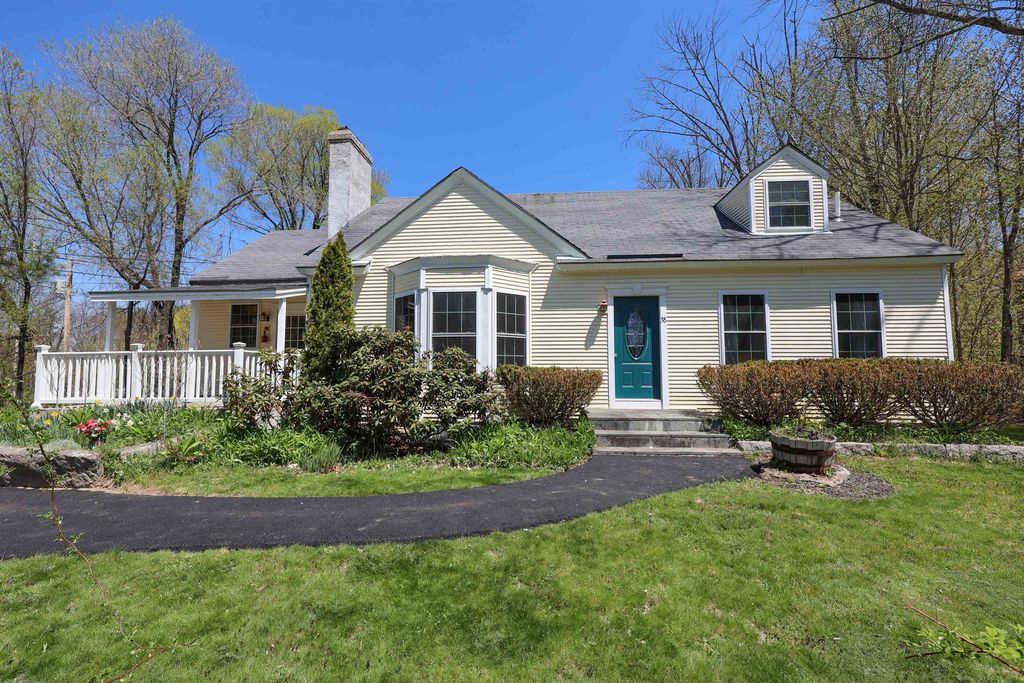 38 Middleton Road, Wolfeboro, NH 03894