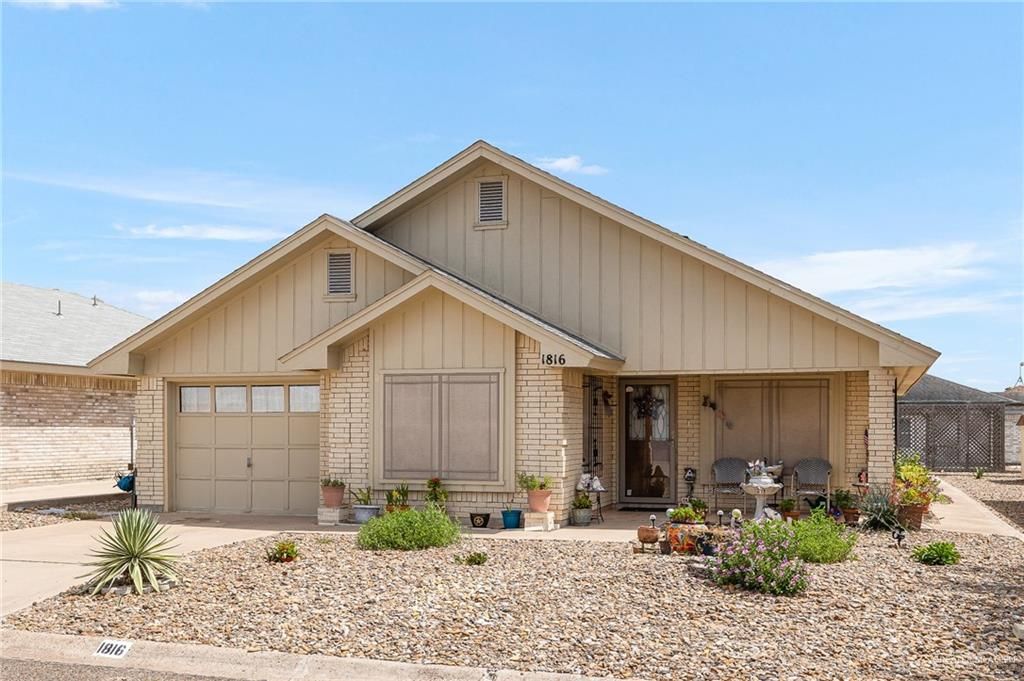 1816 Reagan St, Mission, TX 78572
