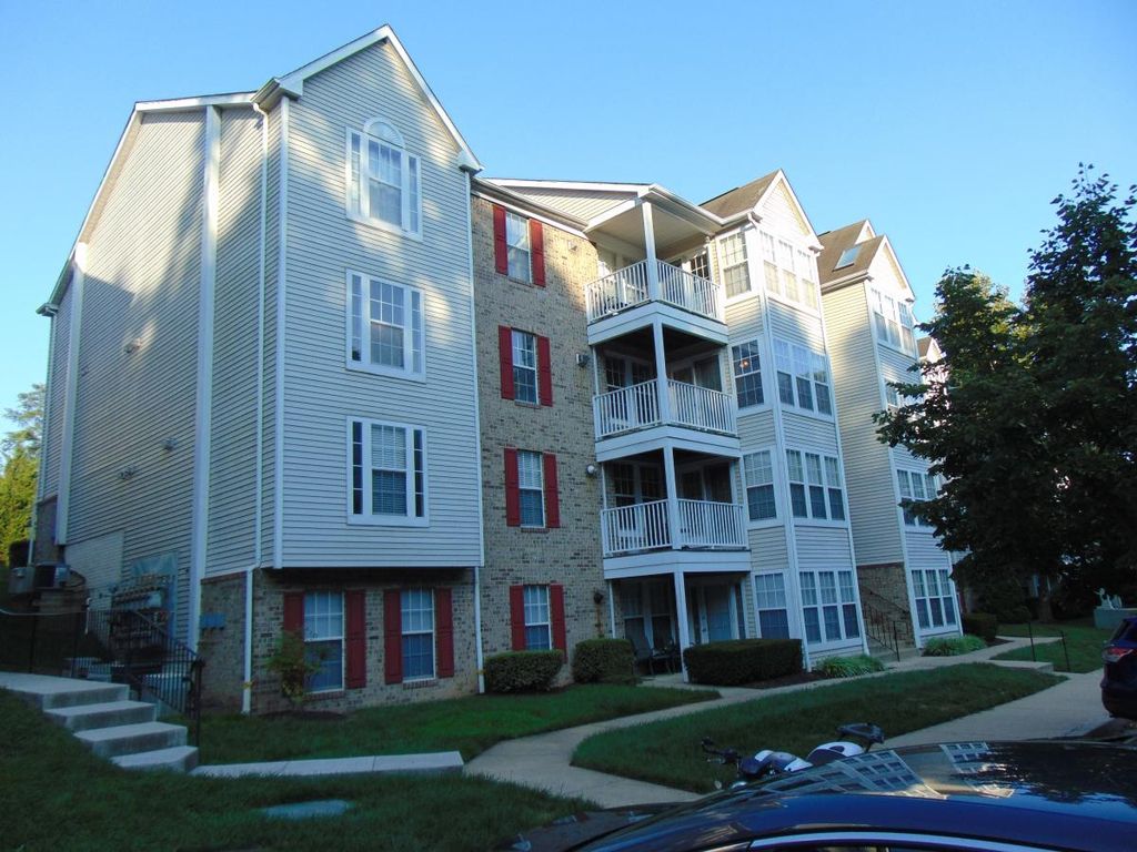 6310 Bayberry Ct, Elkridge, MD 21075