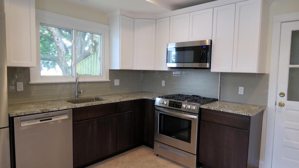 123 Osborne Ave #1, Morrisville, PA 19067