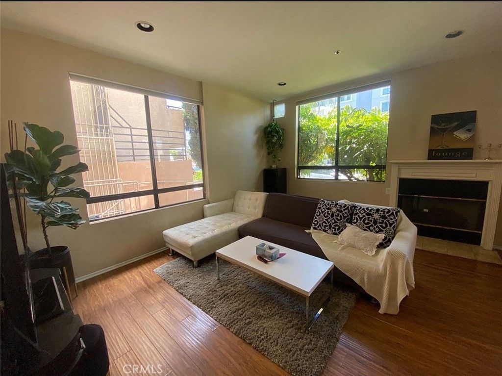 1238 S  Holt Ave #1, Los Angeles, CA 90035