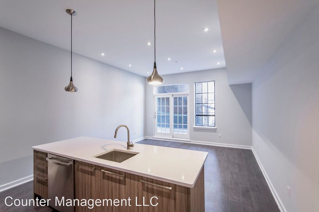 412-426 S 13th St, Philadelphia, PA 19147