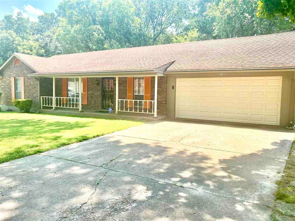 5143 Downs Dr, Memphis, TN 38135