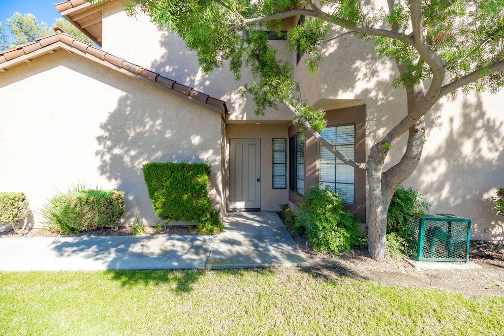 1063 Carmel Cir, Fullerton, CA 92833