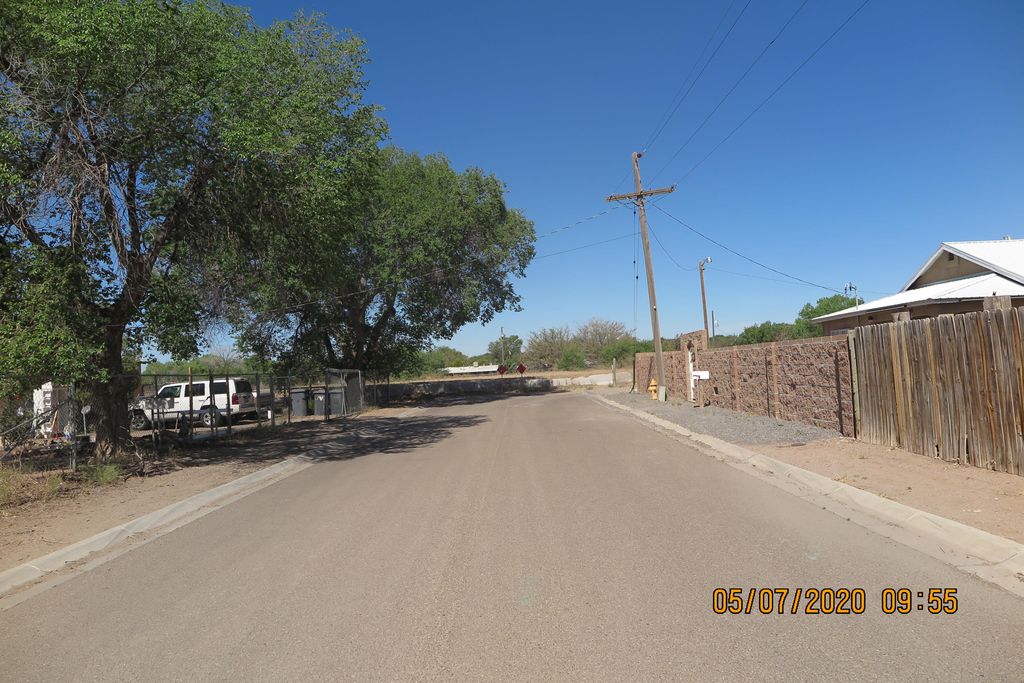 1654 Flora Vista Dr SW, Albuquerque, NM 2 Bed, 1 Bath SingleFamily