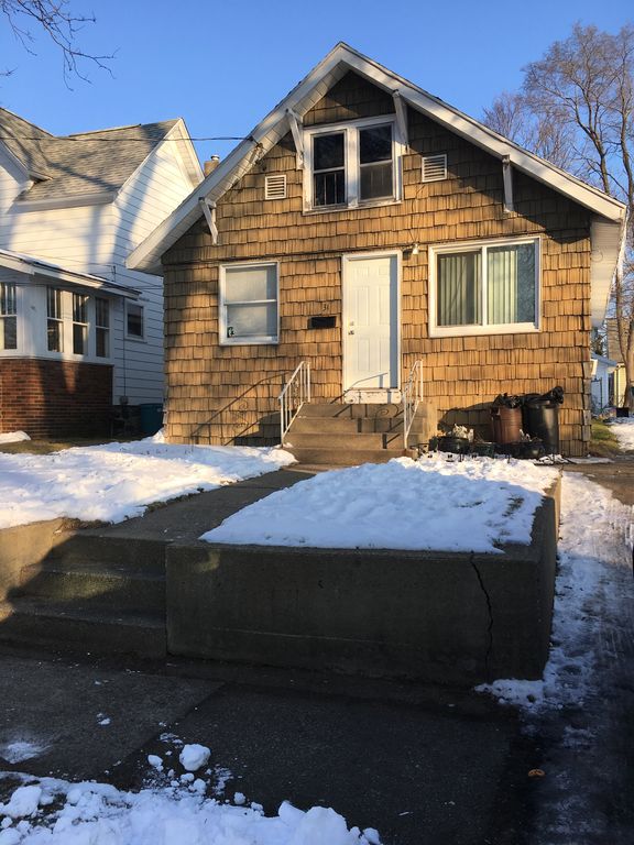 31 Kingman Ave E, Battle Creek, MI 49014