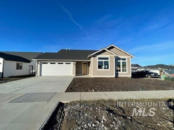2418 E 6th St, Moscow, ID 83843