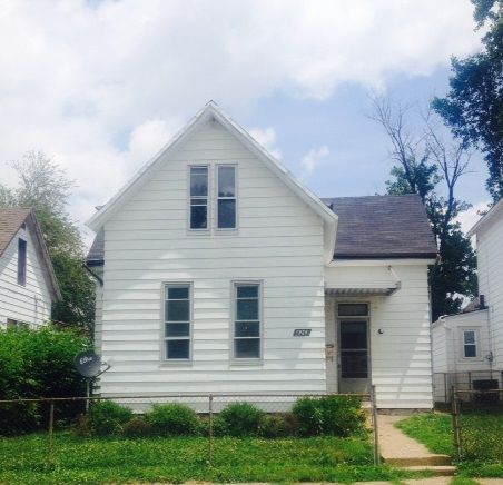 826 N 11th St, Quincy, IL 62301