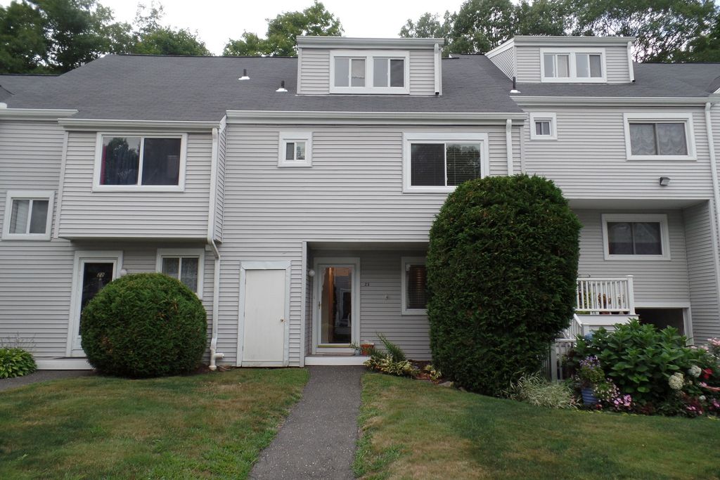 23 Country Pl #23, Shelton, CT 06484