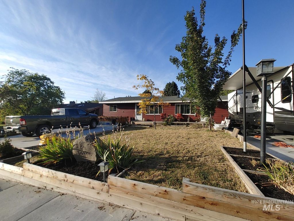 1835 1st Ave S, Payette, ID 83661