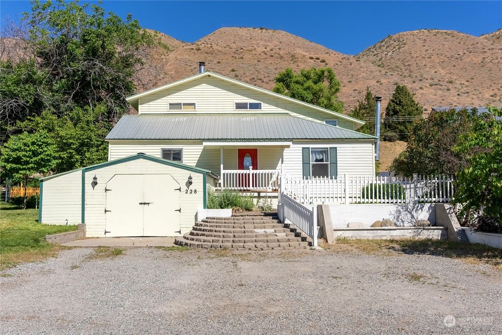 228 Beach Street, Pateros, WA 98846 MLS 2238124 Trulia