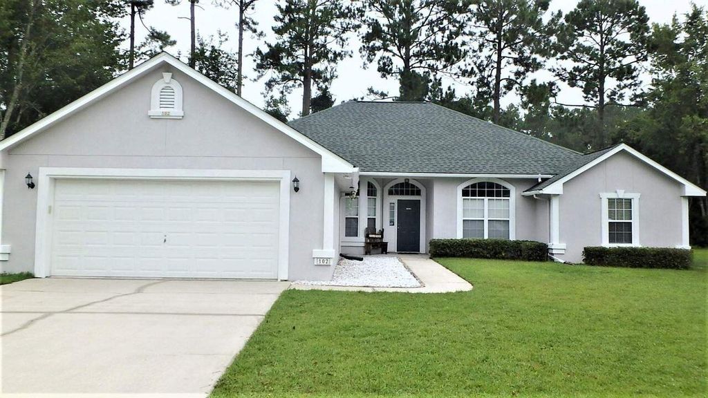 102 Skipper Ct, Saint Marys, GA 31558