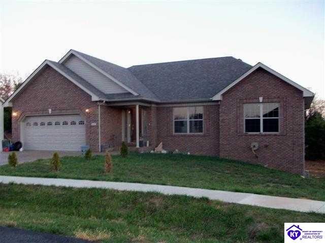 105 Amy Ct, Radcliff, KY 40160