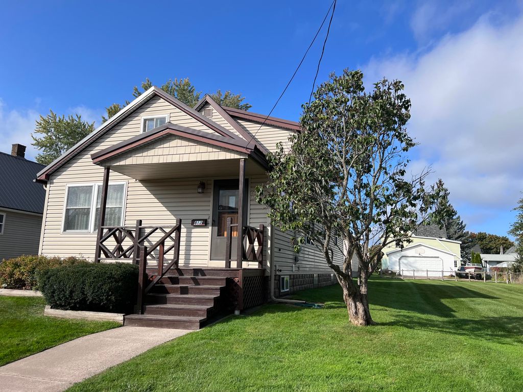 812 Superior St, Sault Sainte Marie, MI 49783 Trulia