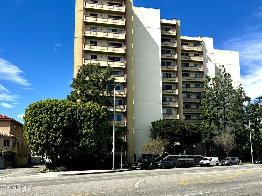 321 S  San Vicente Blvd #407, Los Angeles, CA 90048