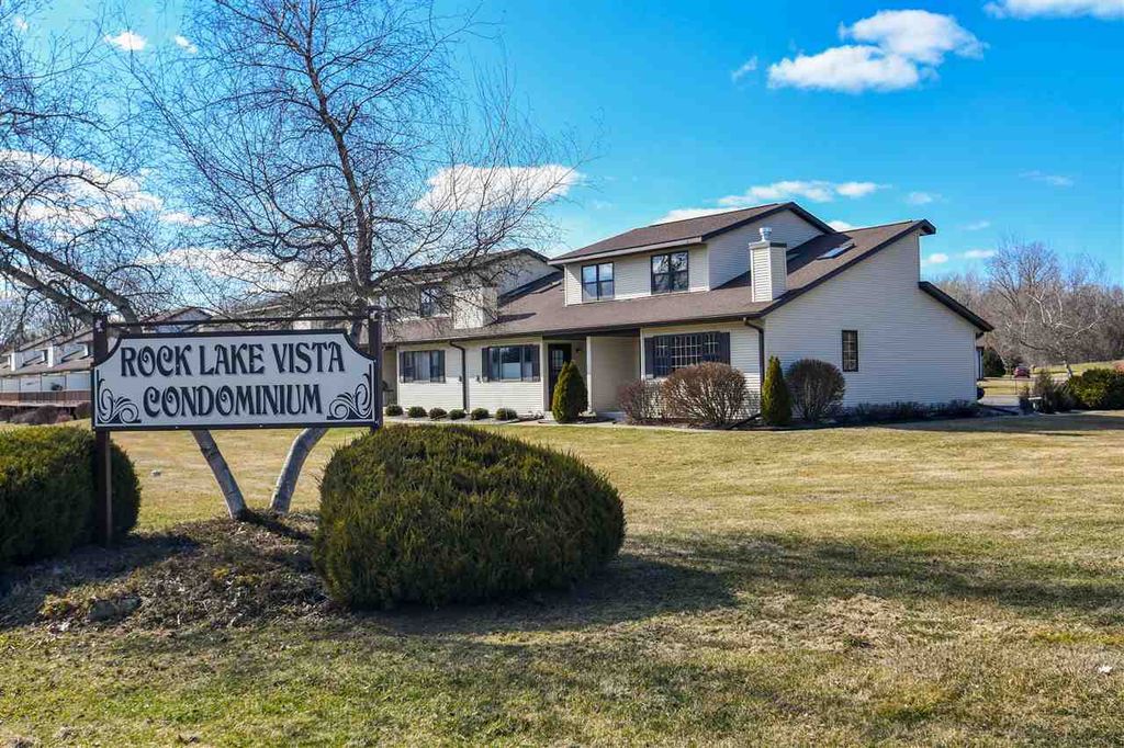 N6959 Rock Lake Rd 2, Lake Mills, WI 2 Bed, 2 Bath Condo 20 Photos Trulia