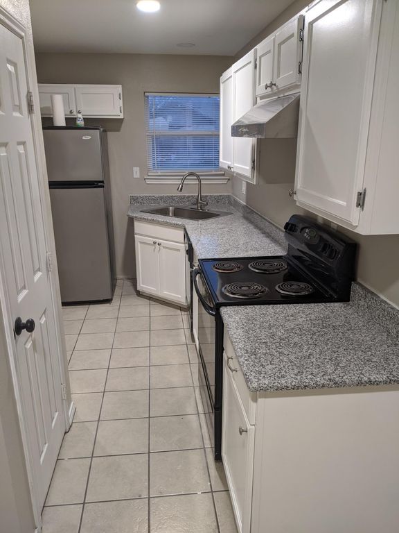 540 Waco St, Pleasanton, TX 78064