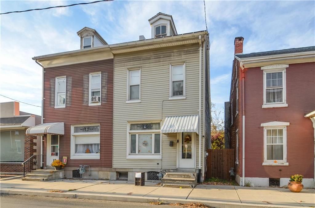 17 E Main St, Fleetwood, PA 19522