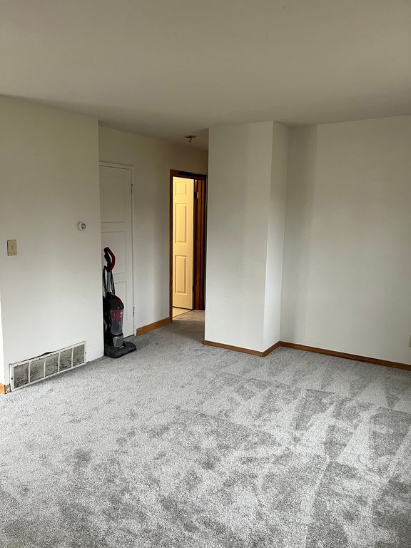 2404 NE 9th Pl, Renton, WA 98056