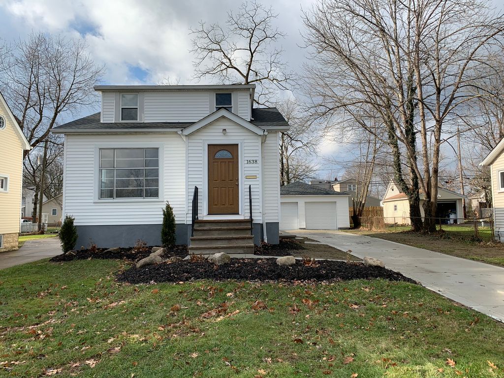 1638 Roselawn Rd, Mayfield Heights, OH 44124 Trulia