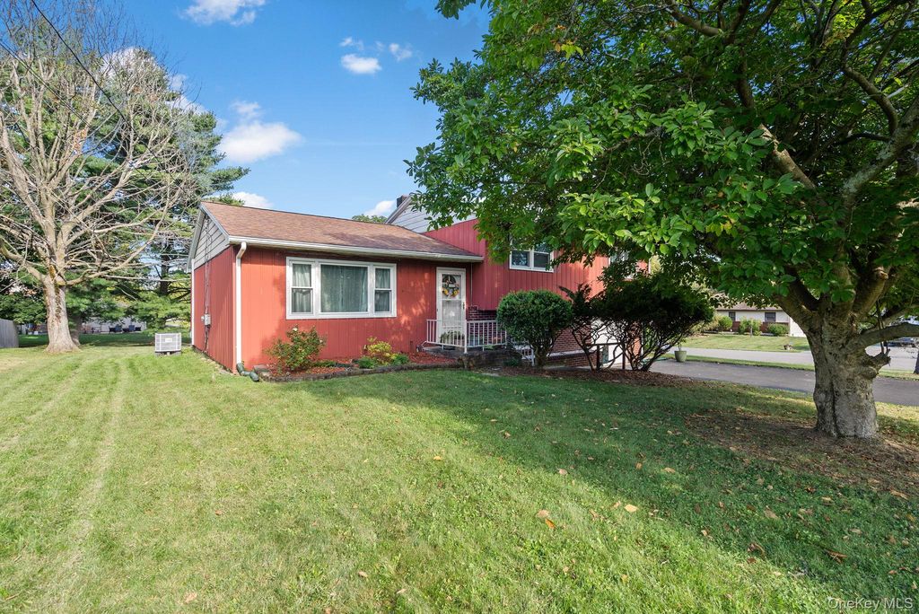 222 Margo Street, New Windsor, NY 12553