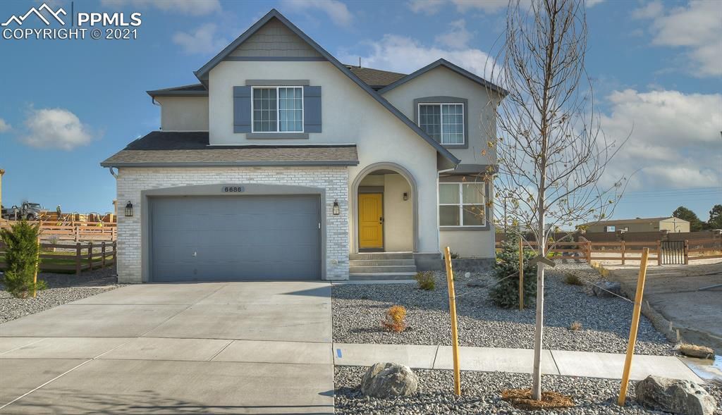 6686 Wolf Gulch Dr, Colorado Springs, CO 80924
